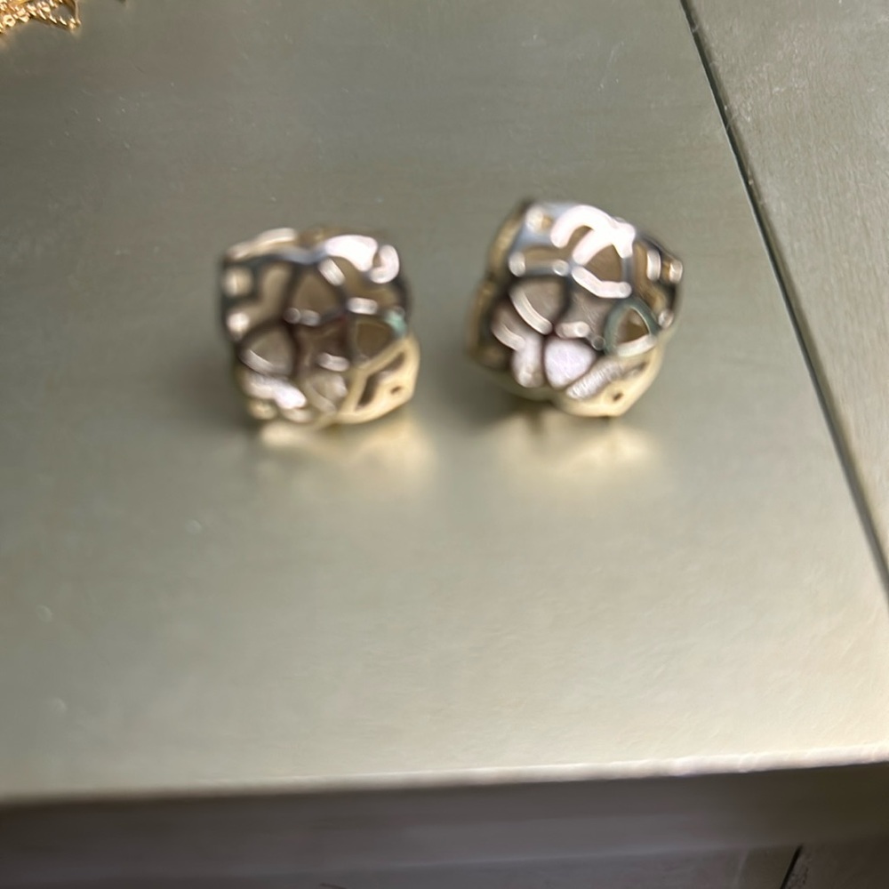 Kendra Scott Post Earrings